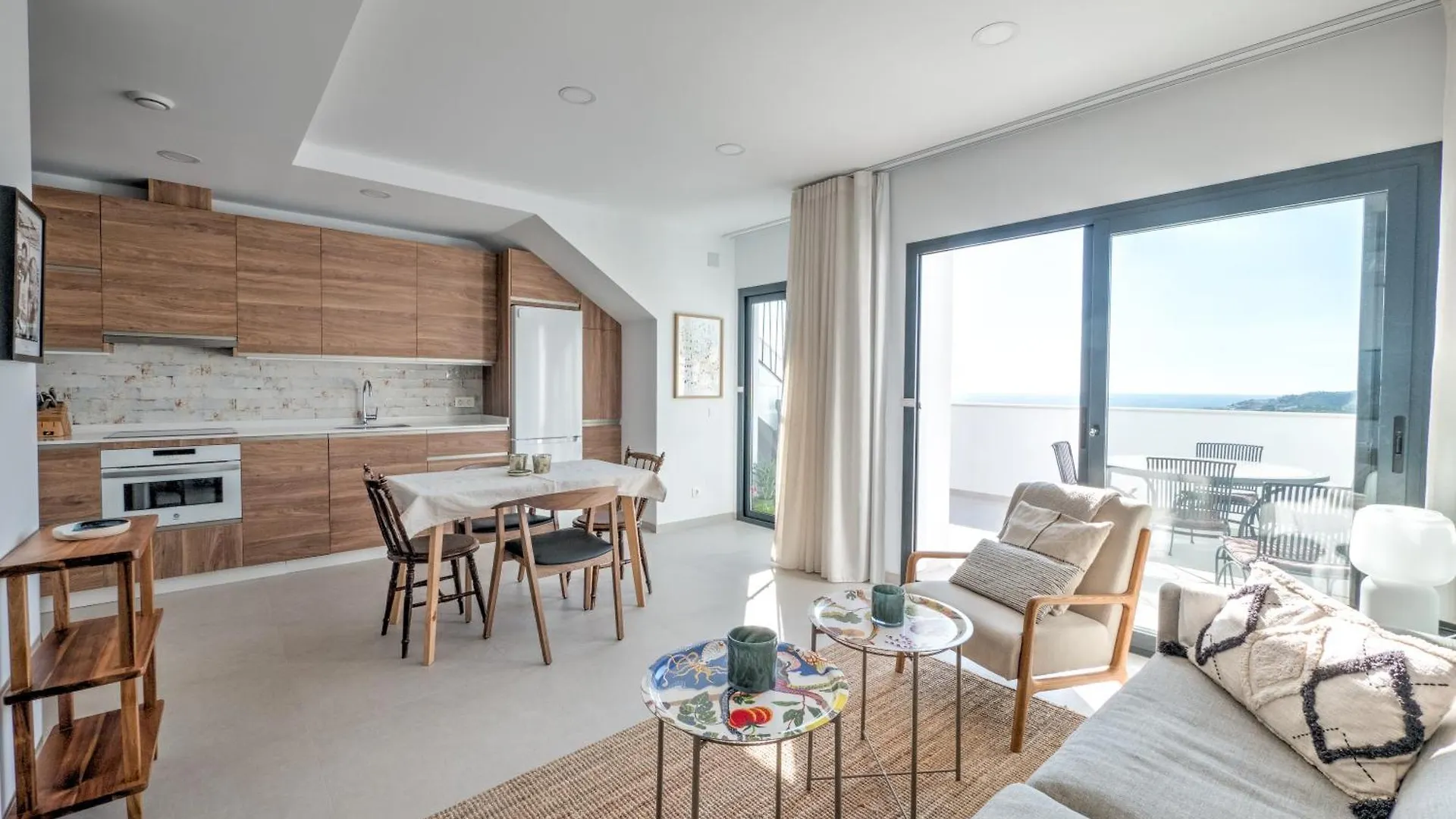 Σπίτι διακοπών Modern Townhouse With 3 Terraces, Pool And Views Βίλα Nerja Ισπανία