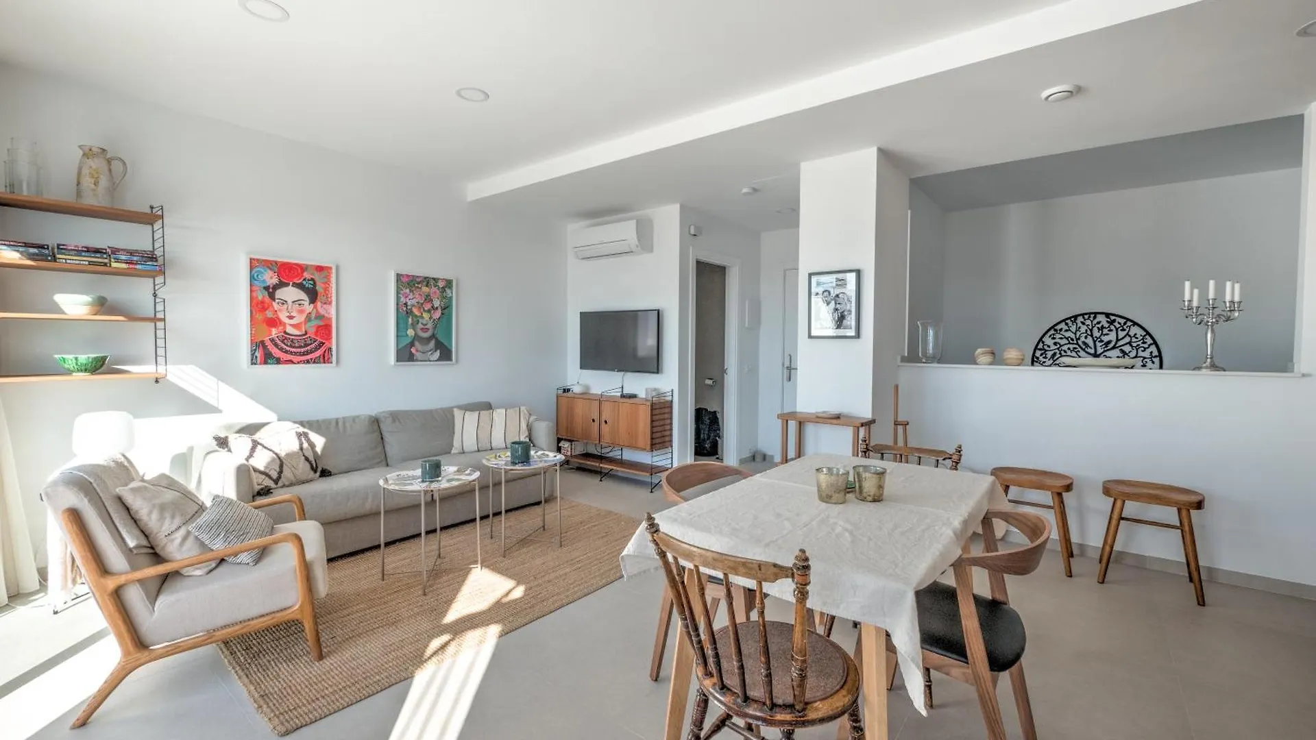 Modern Townhouse With 3 Terraces, Pool And Views Villa Nerja 0*,  Spanien